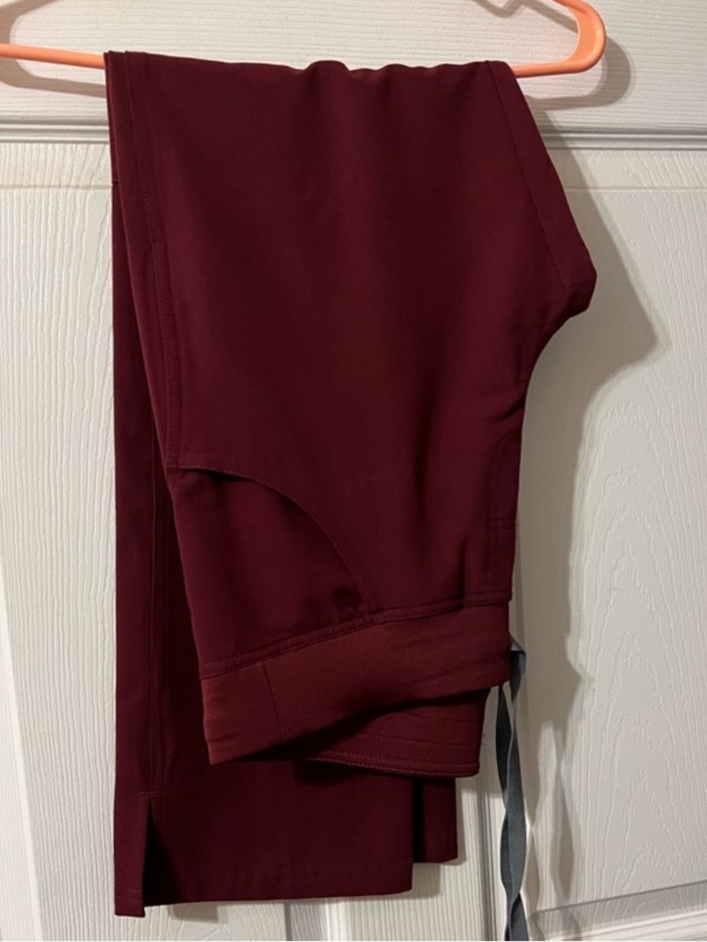 Figs Women's Scrub Set - Picture 6 of 7